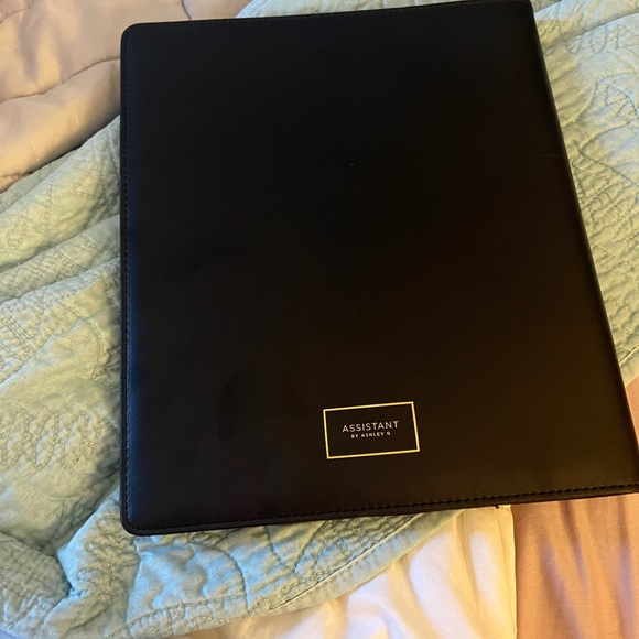 FUx-Leather Planner Portfolio EUC - Picture 2 of 4